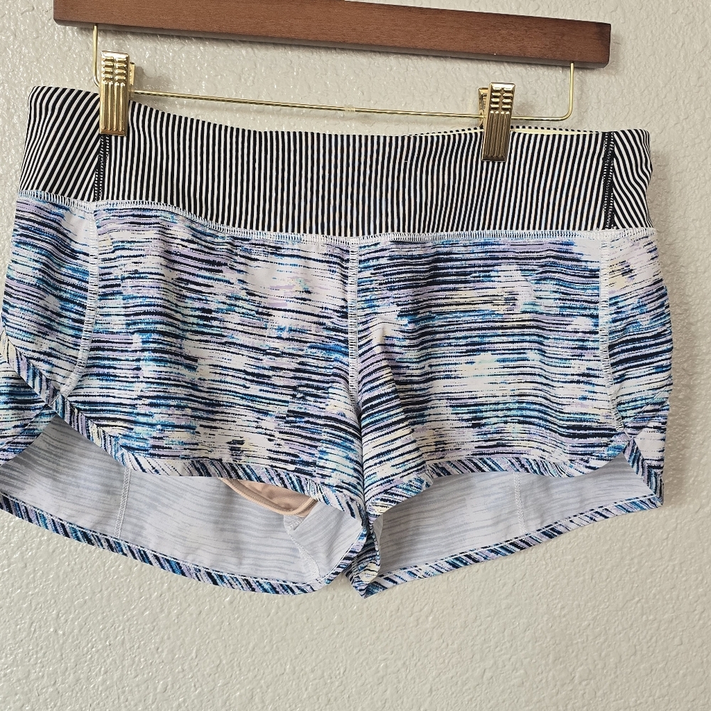 Lululemon Speed Short *4-way Stretch 2.5"Blurry Belle Multi / Tink Stripe Black - Picture 4 of 7
